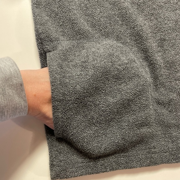 Boys Large Gray Old Navy 1/4 Zip Fleece Pullover - Picture 4 of 7